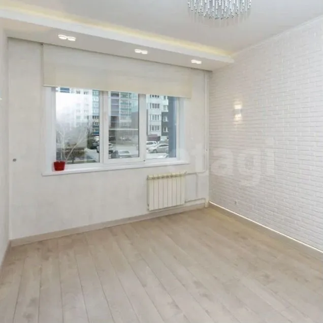 3-к. квартира, 81 м², 1/17 эт.
