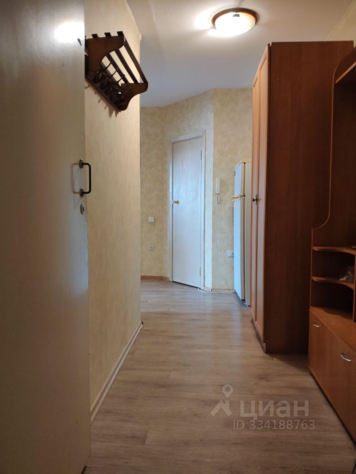 2-к. квартира, 50 м², 4/12 эт.