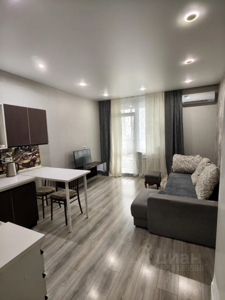 1-к. квартира, 42 м², 13/23 эт.