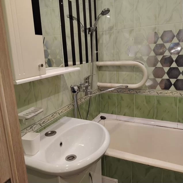 1-к. квартира, 42 м², 3/9 эт.