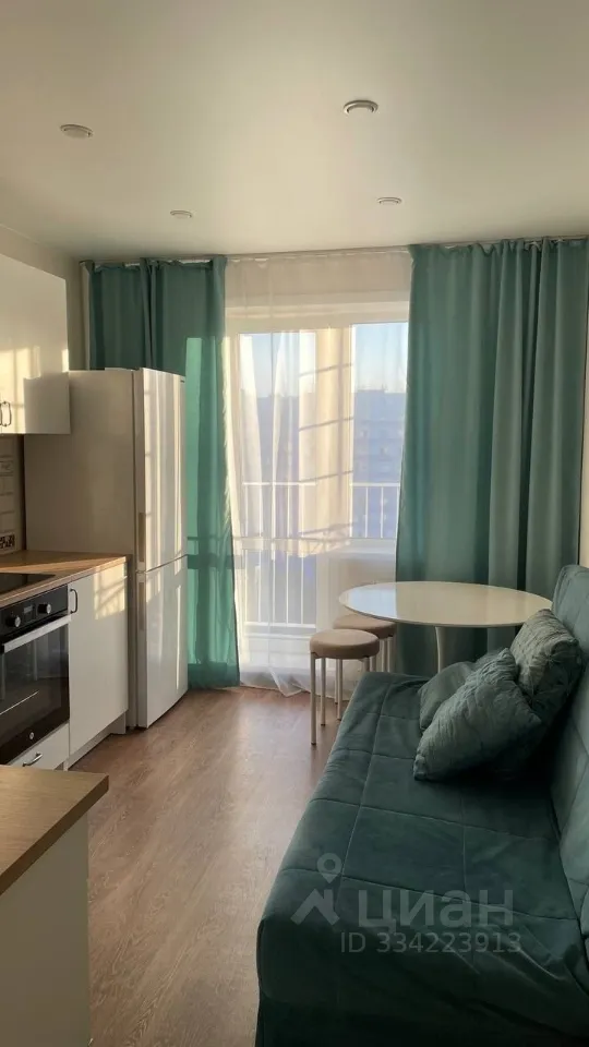 1-к. квартира, 42 м², 8/10 эт.