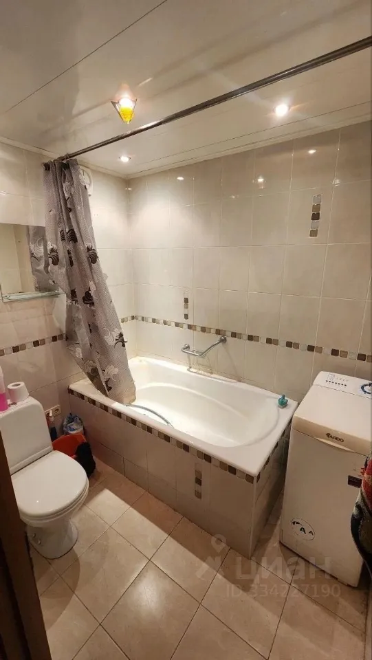 2-к. квартира, 44 м², 3/5 эт.