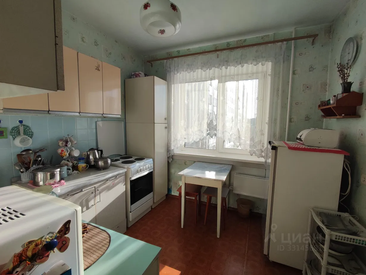 2-к. квартира, 52 м², 4/9 эт.