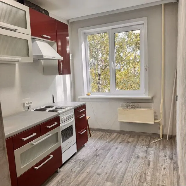 2-к. квартира, 45 м², 3/10 эт.