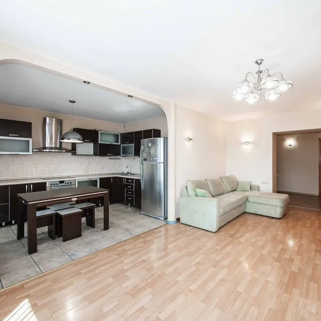 3-к. квартира, 85 м², 7/10 эт.