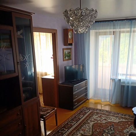 2-к. квартира, 43 м², 5/5 эт.