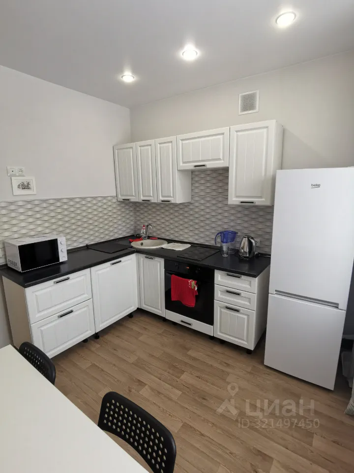 1-к. квартира, 32 м², 9/9 эт.