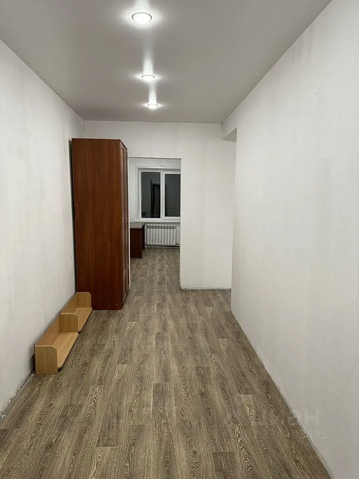 1-к. квартира, 70 м², 2/2 эт.