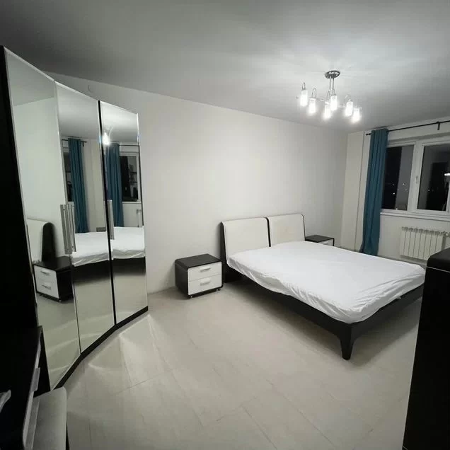 2-к. квартира, 57 м², 11/18 эт.