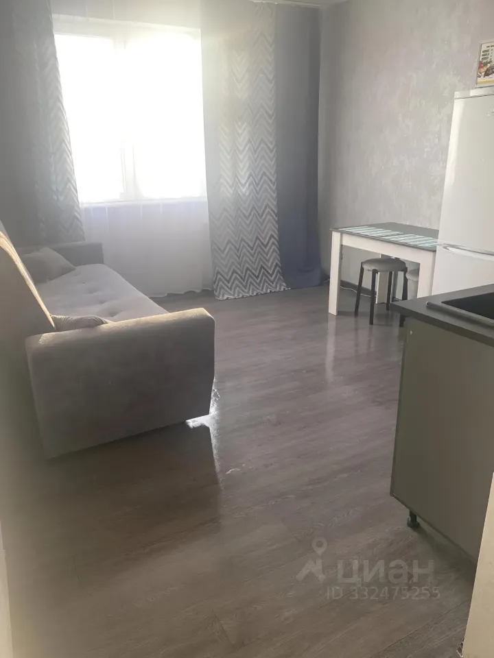 2-к. квартира, 49 м², 10/18 эт.