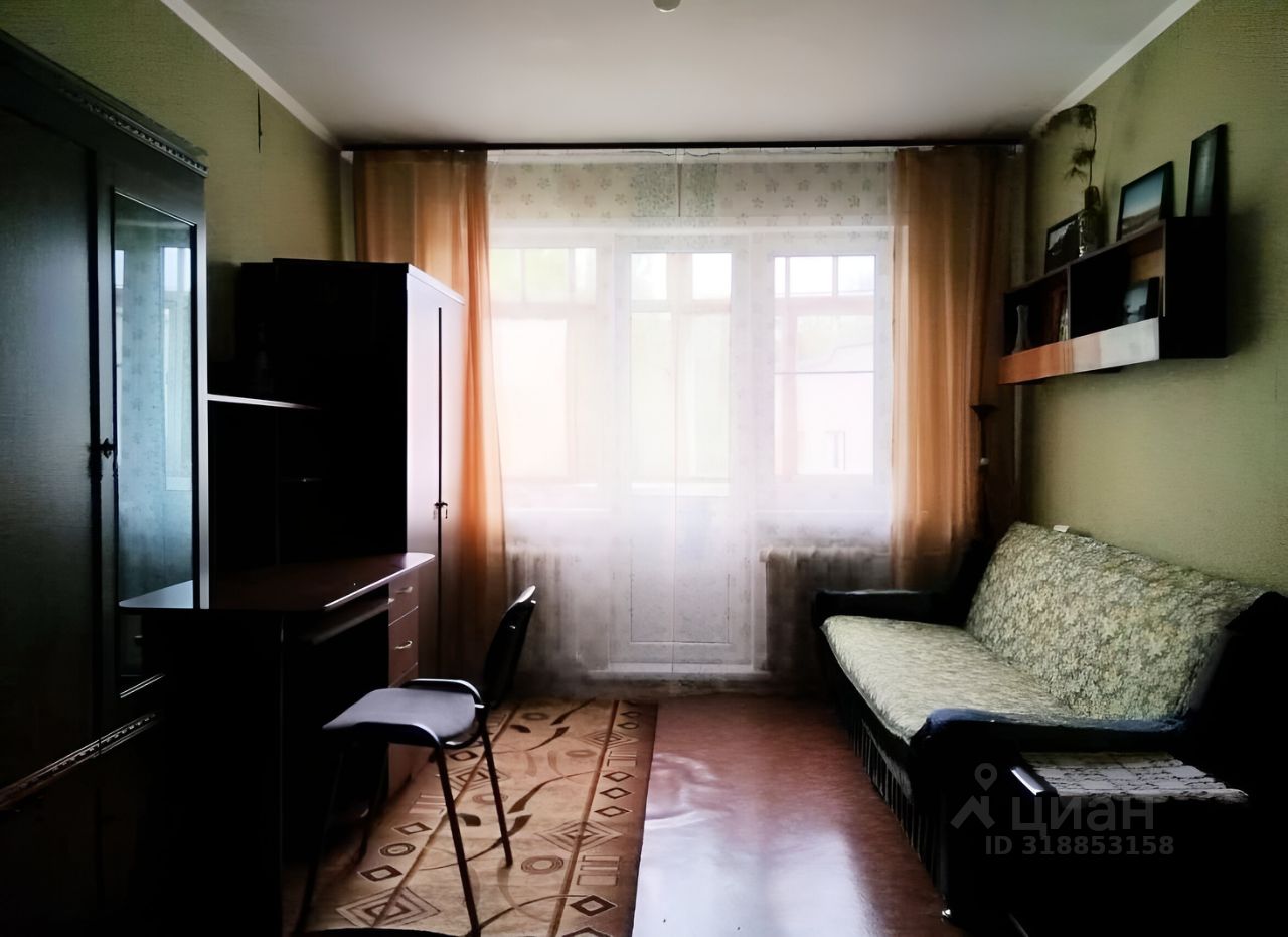 1-к. квартира, 30 м², 4/4 эт.