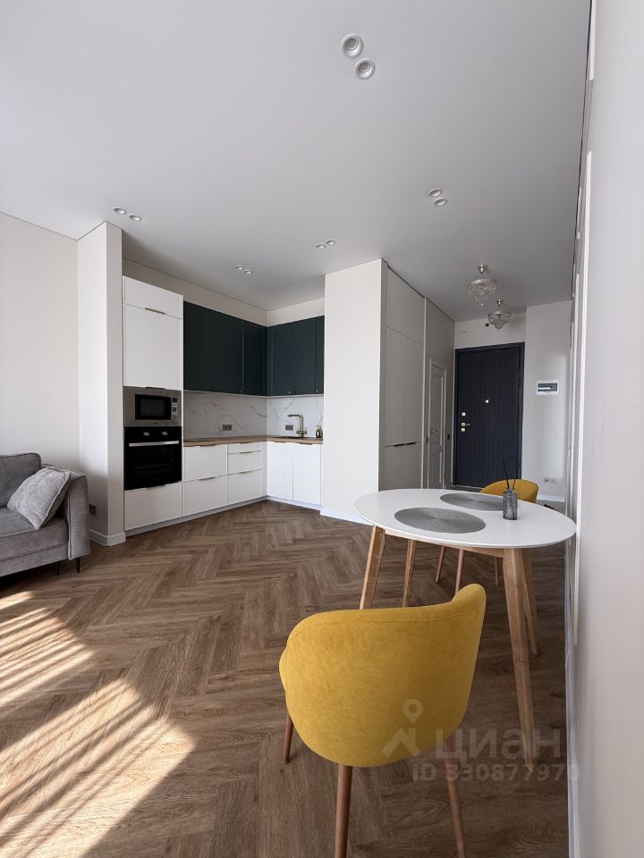 2-к. квартира, 60 м², 8/24 эт.