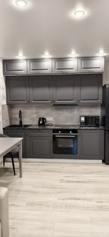 2-к. квартира, 37.4 м², 1/9 эт.