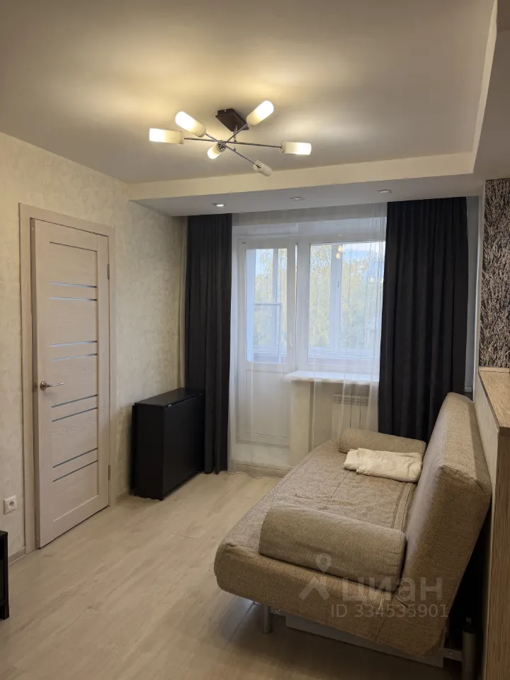 2-к. квартира, 42 м², 4/5 эт.