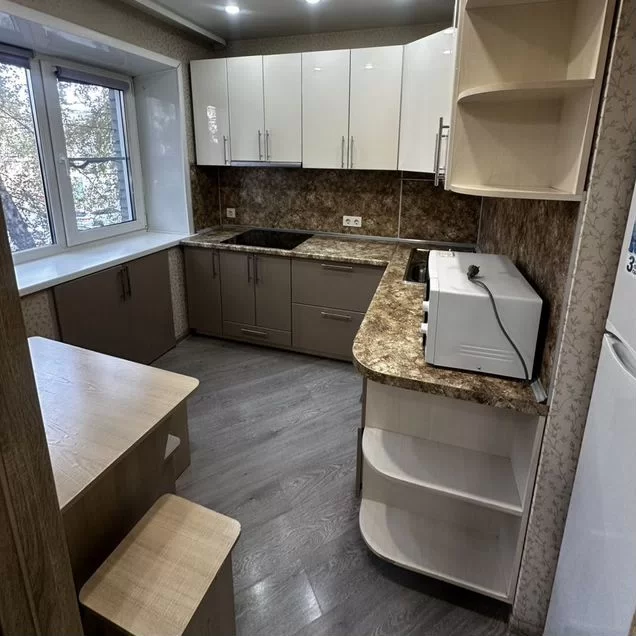 2-к. квартира, 42 м², 2/5 эт.