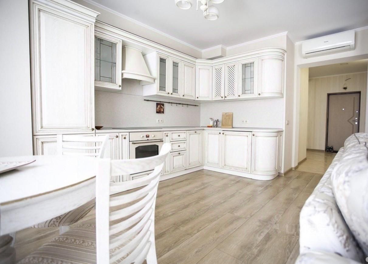 2-к. квартира, 68 м², 4/16 эт.