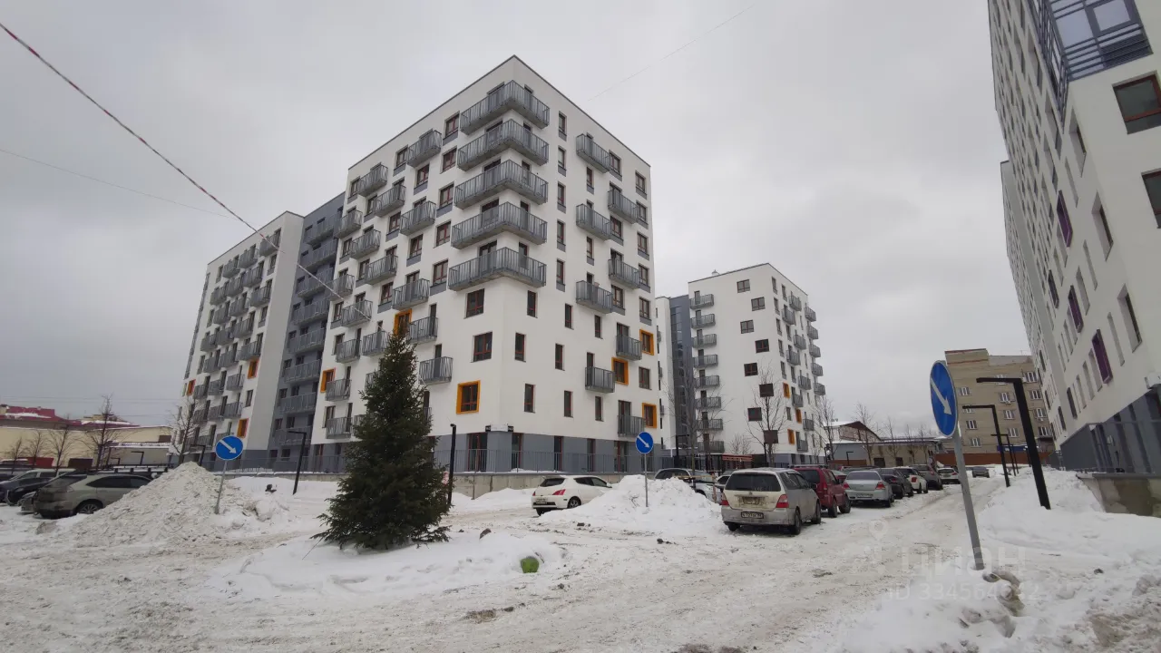 2-к. квартира, 42.3 м², 8/10 эт.