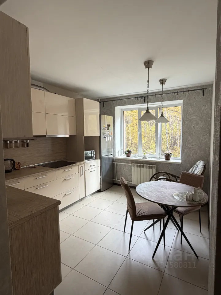 2-к. квартира, 60 м², 3/5 эт.