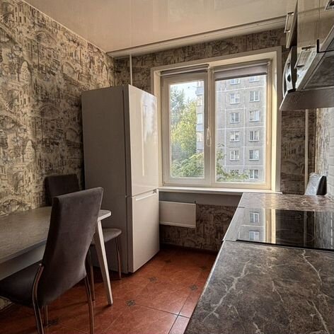 2-к. квартира, 50 м², 2/8 эт.