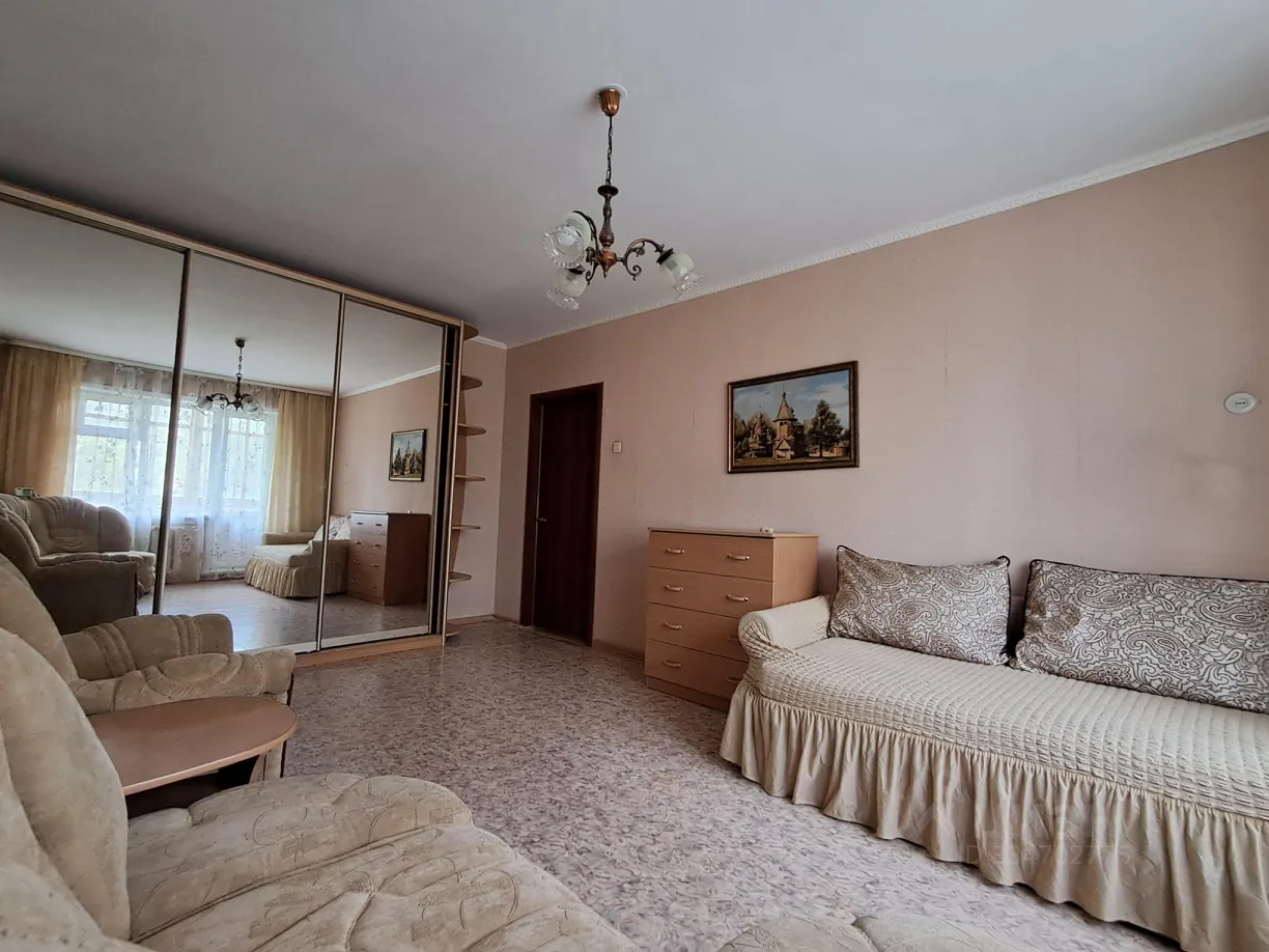 2-к. квартира, 53 м², 2/9 эт.