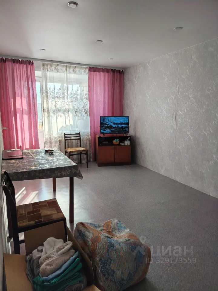 2-к. квартира, 43 м², 4/5 эт.