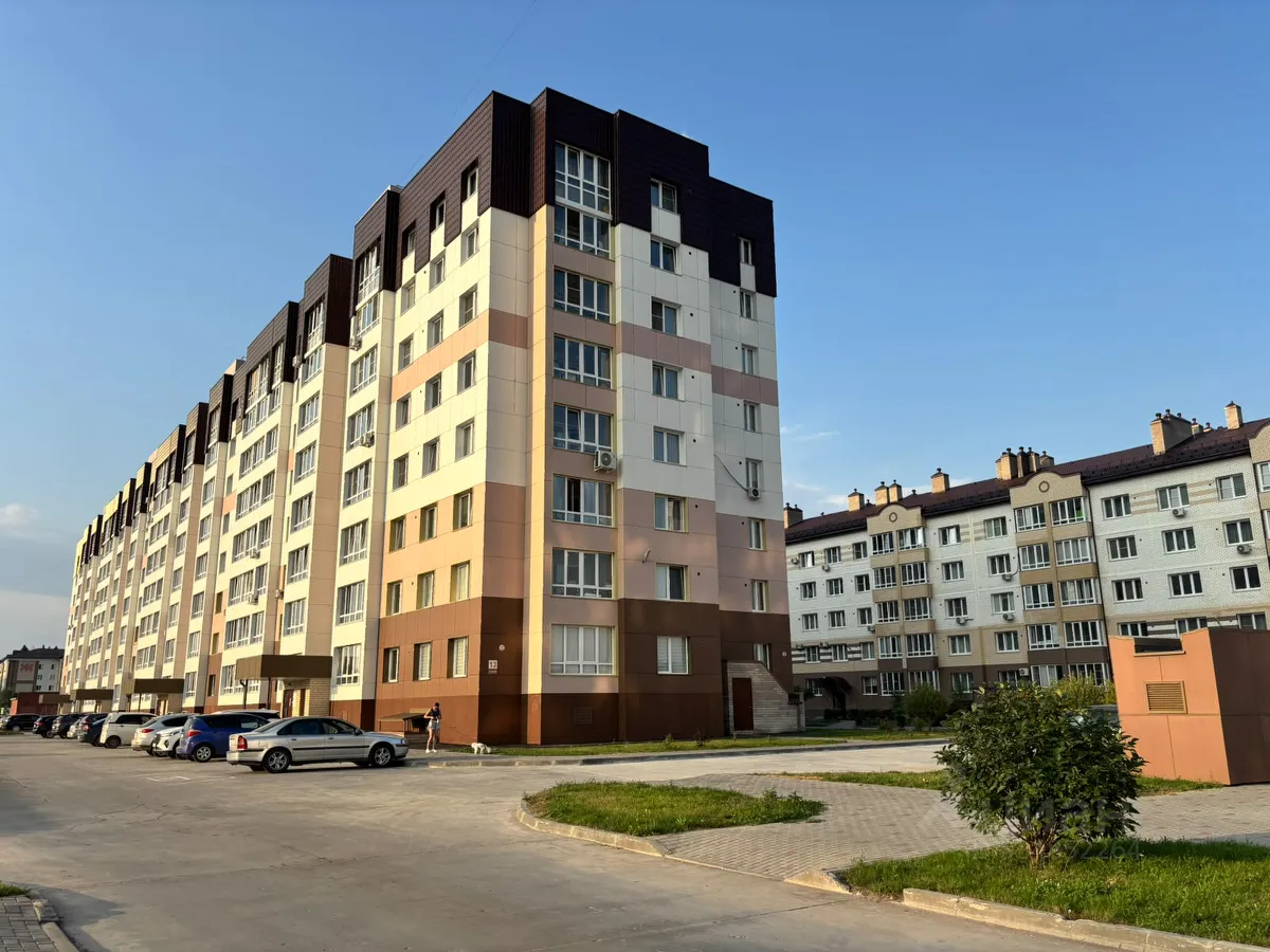 2-к. квартира, 40 м², 2/8 эт.