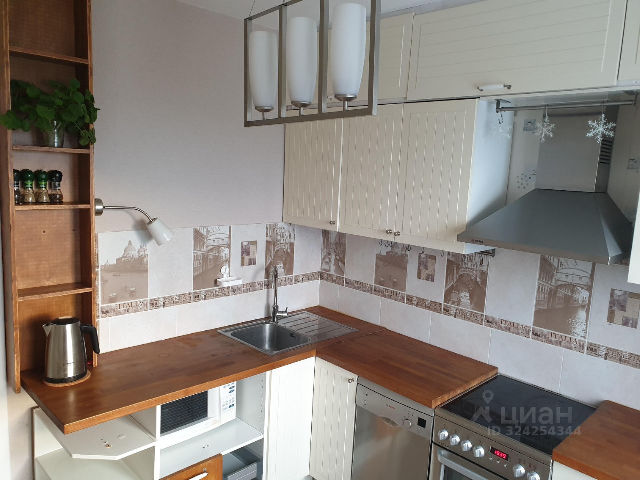 2-к. квартира, 54.4 м², 9/9 эт.