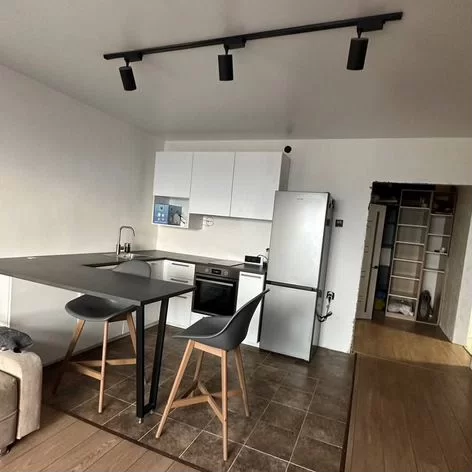 2-к. квартира, 65 м², 7/10 эт.