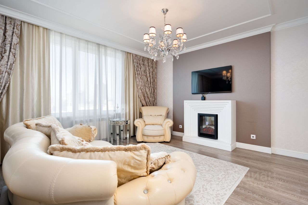 2-к. квартира, 70.3 м², 13/15 эт.