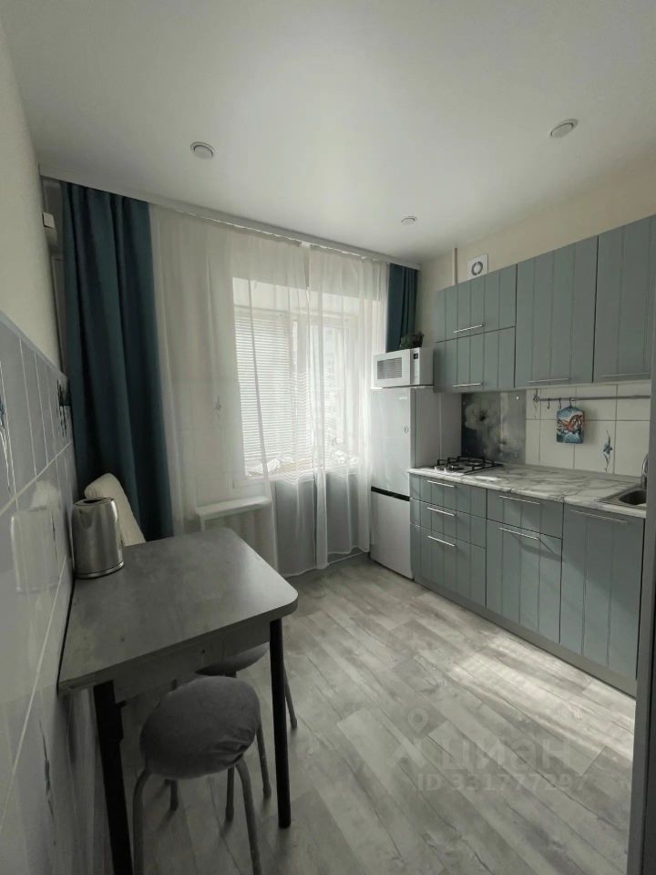 3-к. квартира, 41 м², 4/5 эт.